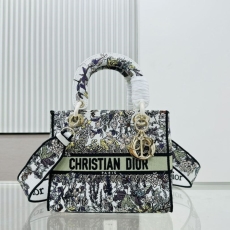 Dior Shopping Bags